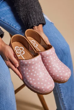 Roxbury Women's Clog in Rose