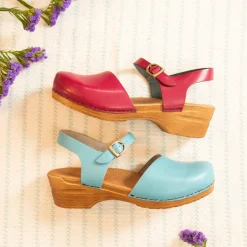 Sansi Women's Sandal in Teal